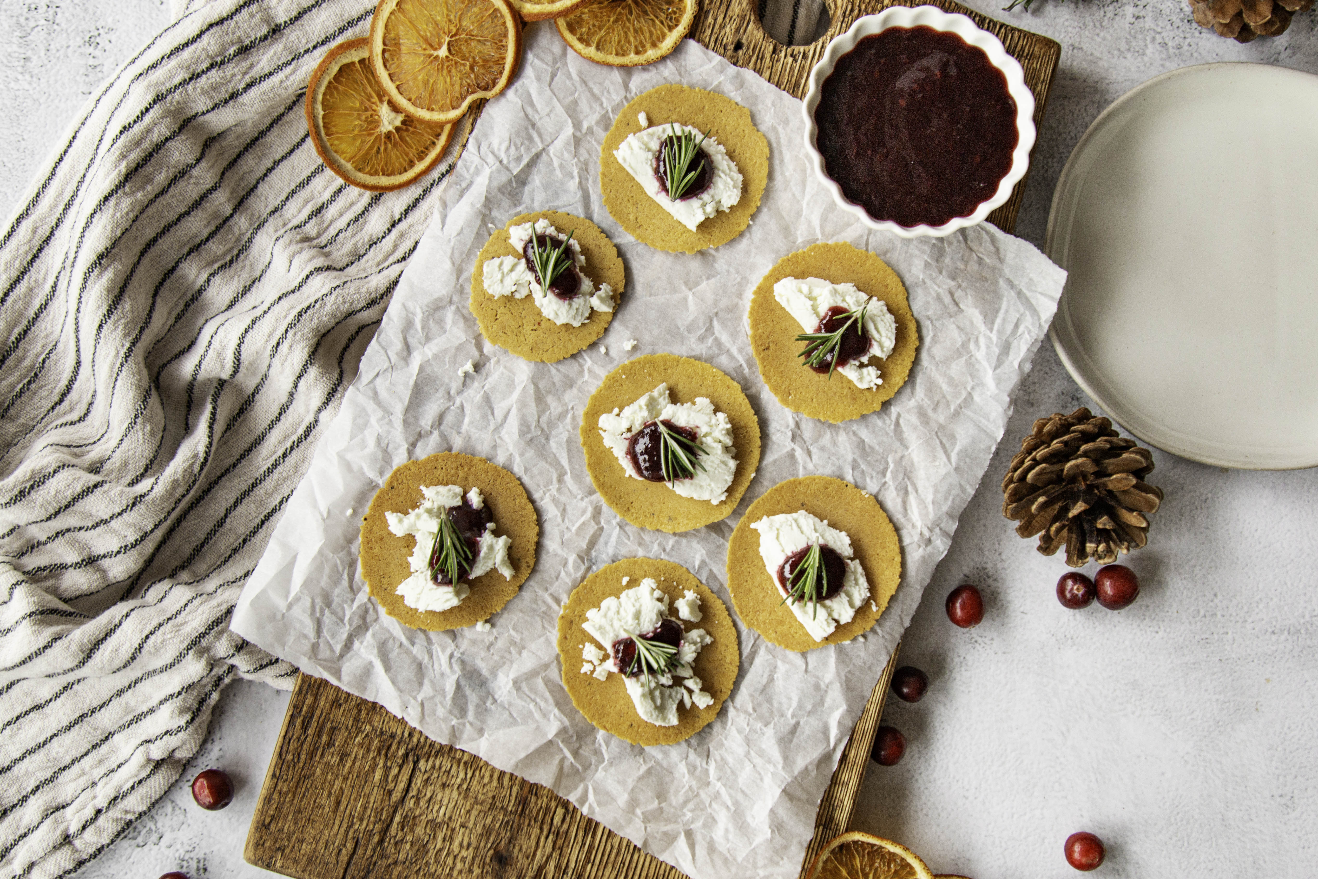 Cranberry Goat Cheese Bites